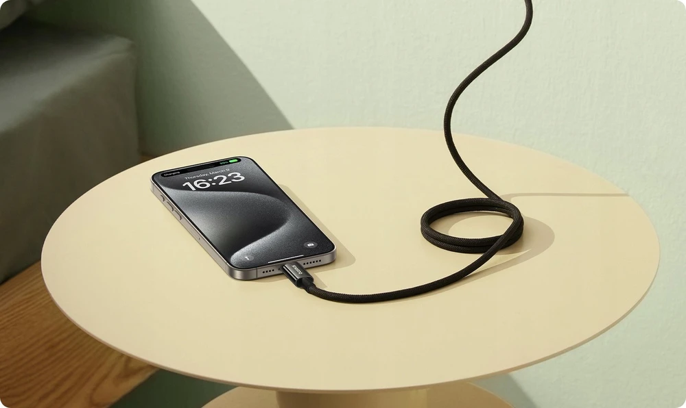 Baseus Tungsten Gold įkrovimo kabelis USB-C į USB-C 100 W 1 m (juodas)