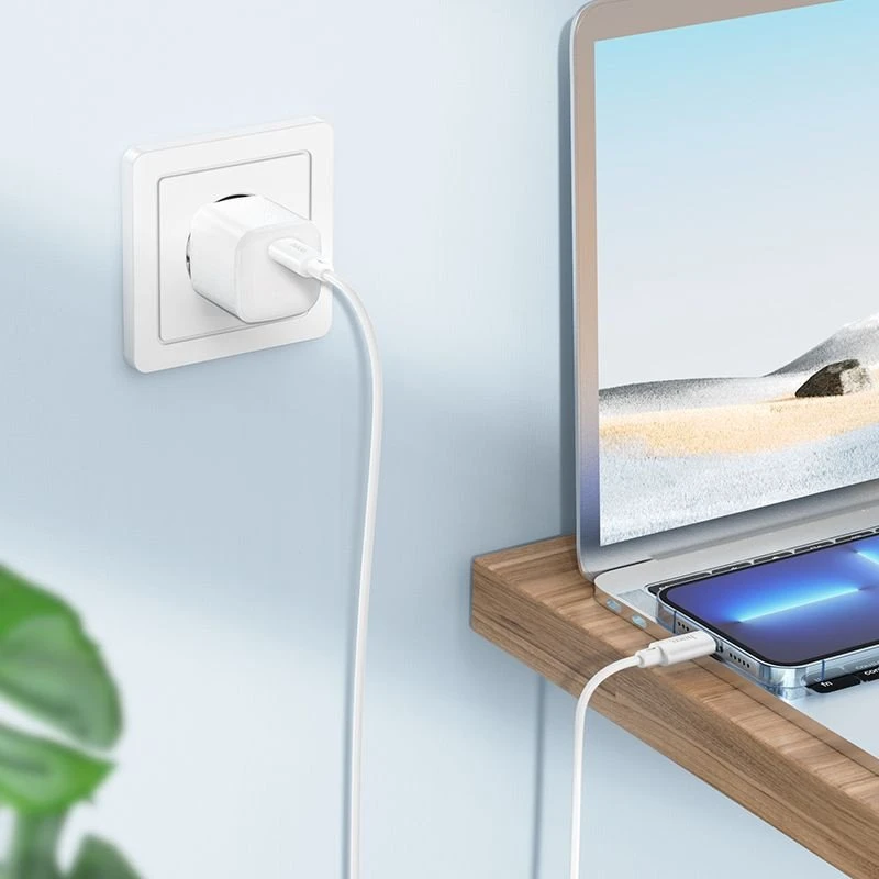 USB C - Lightning kabelis Hoco PD 27W 2 m X88 baltas