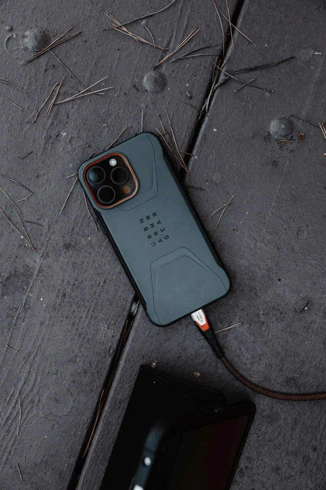 Urban Armor Gear UAG SRGE USB-C USB 3.2 Gen2 kabelis 240W/20Gbps 75cm - oranžinės spalvos