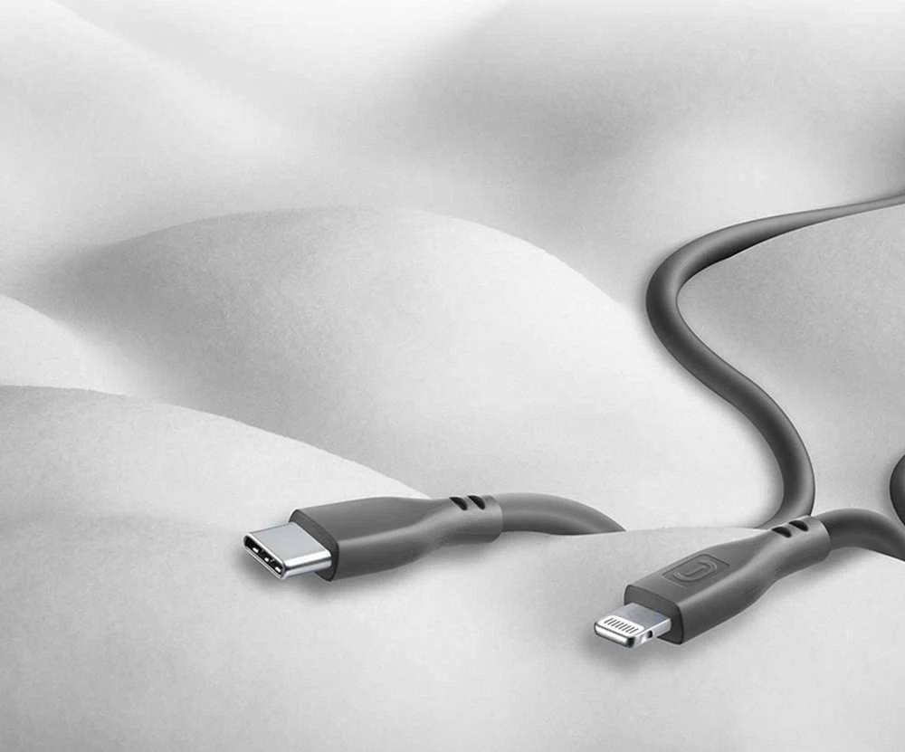„Cellular Line Cellularline Soft Cable“ – USB-C į „Lightning“ laidas, sertifikuotas MFi, 1,2 m, juodas