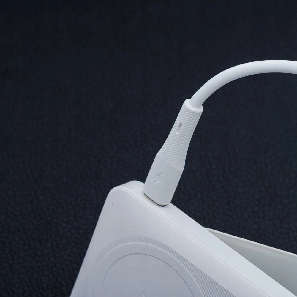 USB A tipo laidas su „Lightning“ jungtimi Forcell F-Energy 2,4A 12W silikoninis, 1 m, C343 baltas