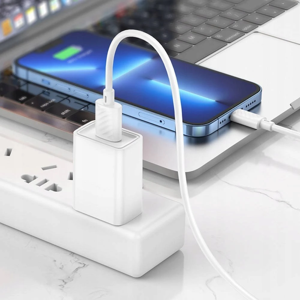 USB A tipo į „Lightning“ tipo keitiklis Hoco 2,4A, 1 m, X88 baltas