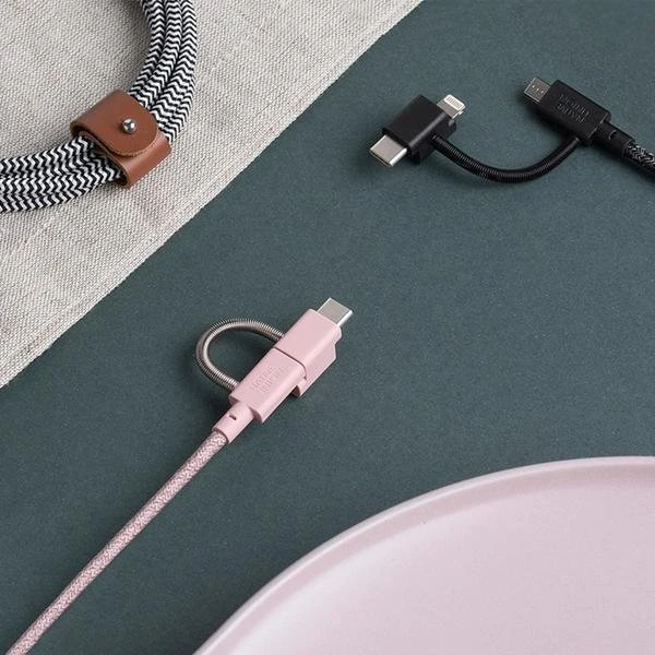 „Native Union Belt Cable Universal“ – USB-A – USB-C/Lightning/microUSB kabelis, 2 m (zebras)