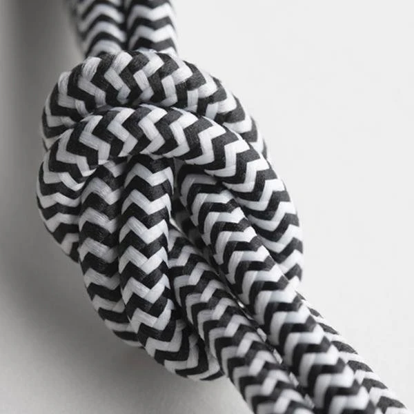 „Native Union Belt Cable Universal“ – USB-A – USB-C/Lightning/microUSB kabelis, 2 m (zebras)