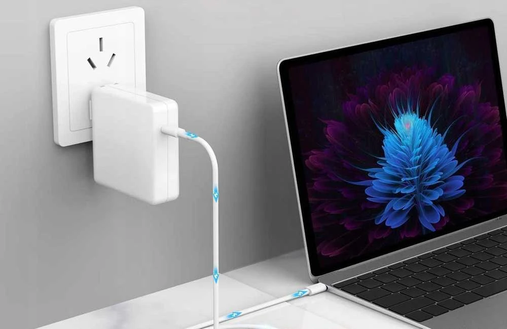 Kabelis USB Swissten USB-C - USB-C 1.5 m Baltas (71506520)