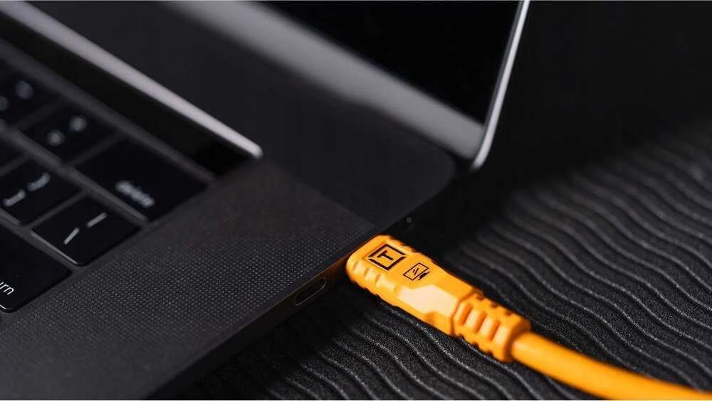 Kabelis - Tether Tools Pro USB-C į USB-C 9.4m Didelės spartos duomenų perdavimas Juodas