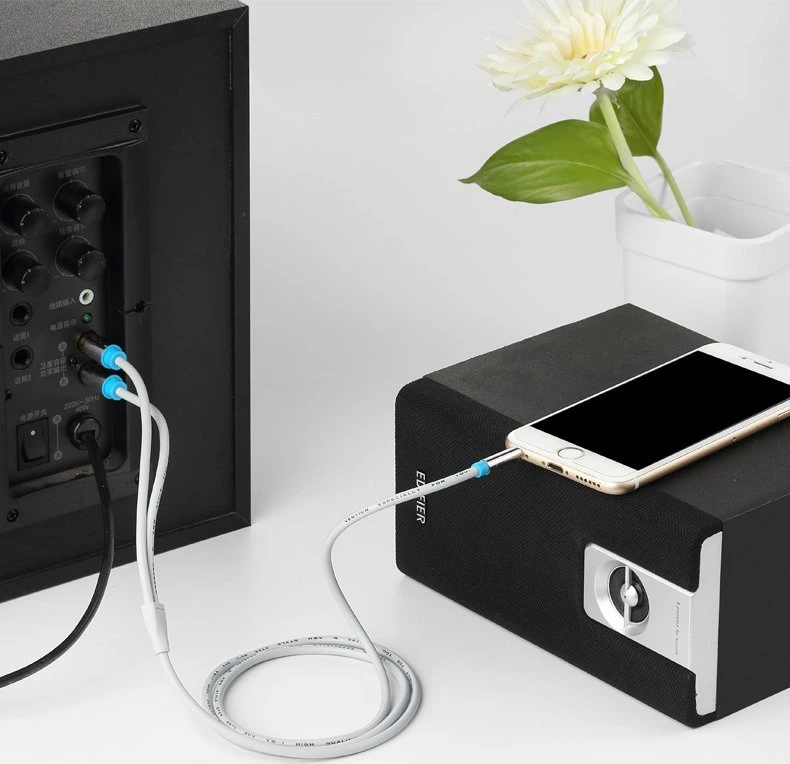 Vention 3.5 mm į 2x RCA audio kabelis su mėlynais elementais