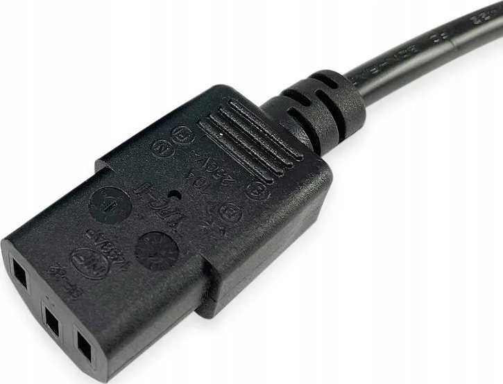 Maitinimo kabelis „Equip UK-BS1363“ ->C13 St/Bu juodas 2,00 m PVC polietileno maišelyje
