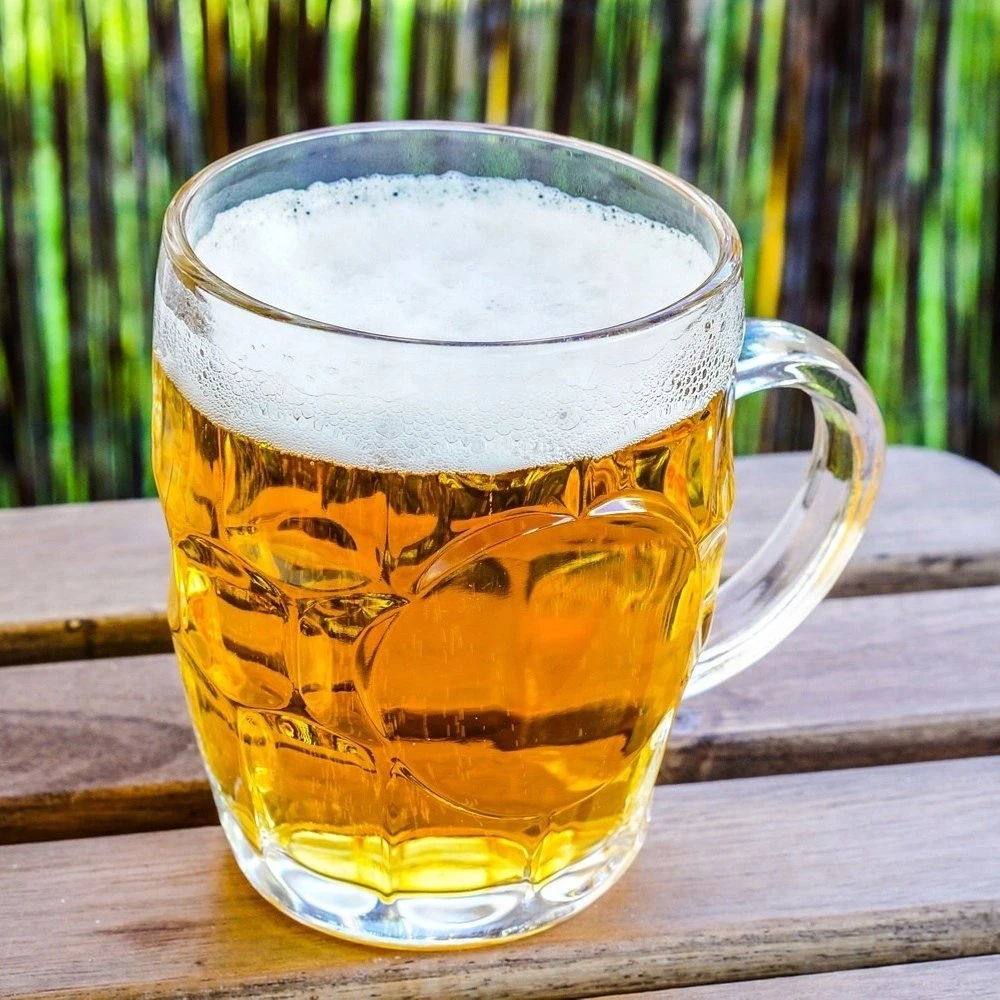 Kadax Orion Alaus stiklinė 500 ml - storas stiklas, patogus rankenas