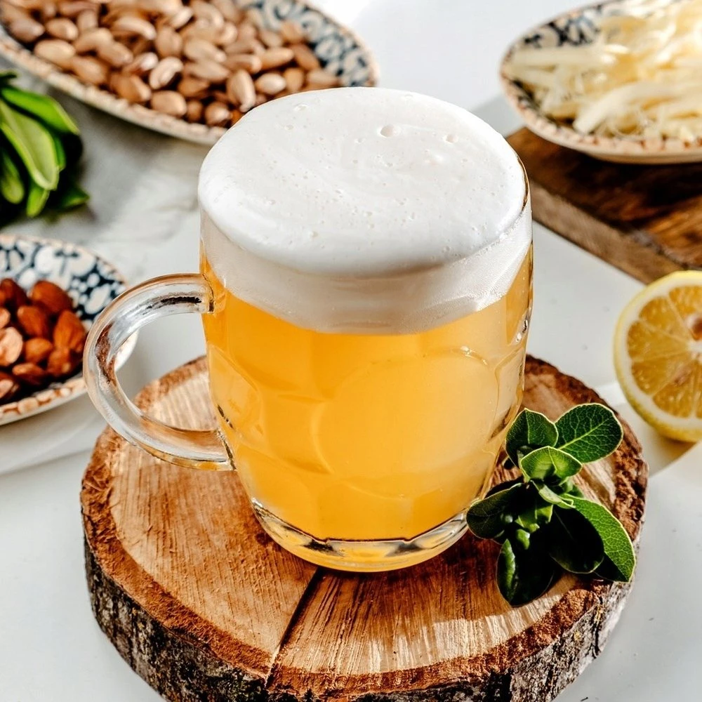 Kadax Orion Alaus stiklinė 500 ml - storas stiklas, patogus rankenas