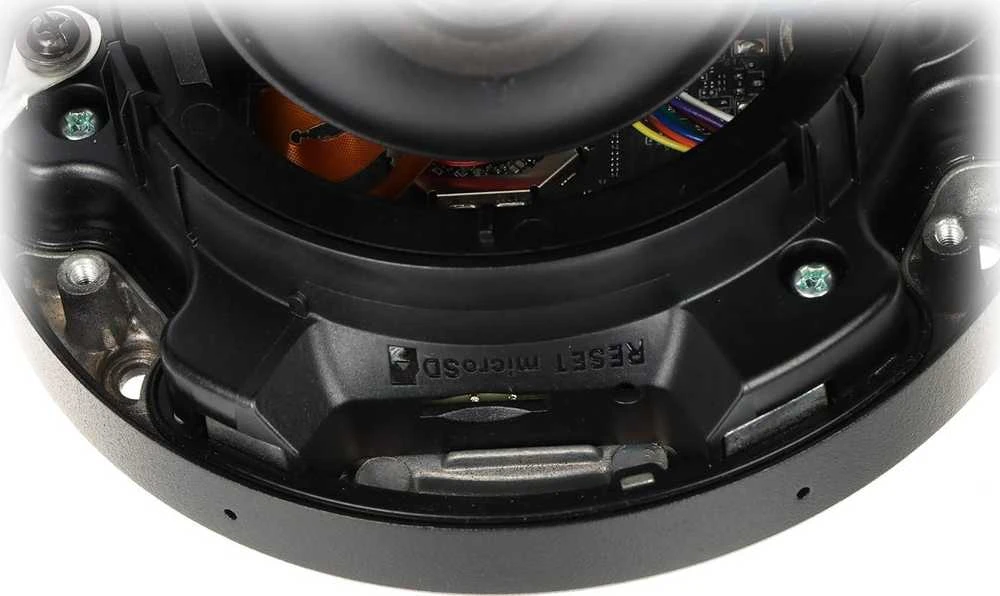 Hikvision kupolinė kamera DS-2CD2143G2-LIS2U 2.8mm (juodas, 4MP, AcuSense, IR+LED 30 m.)