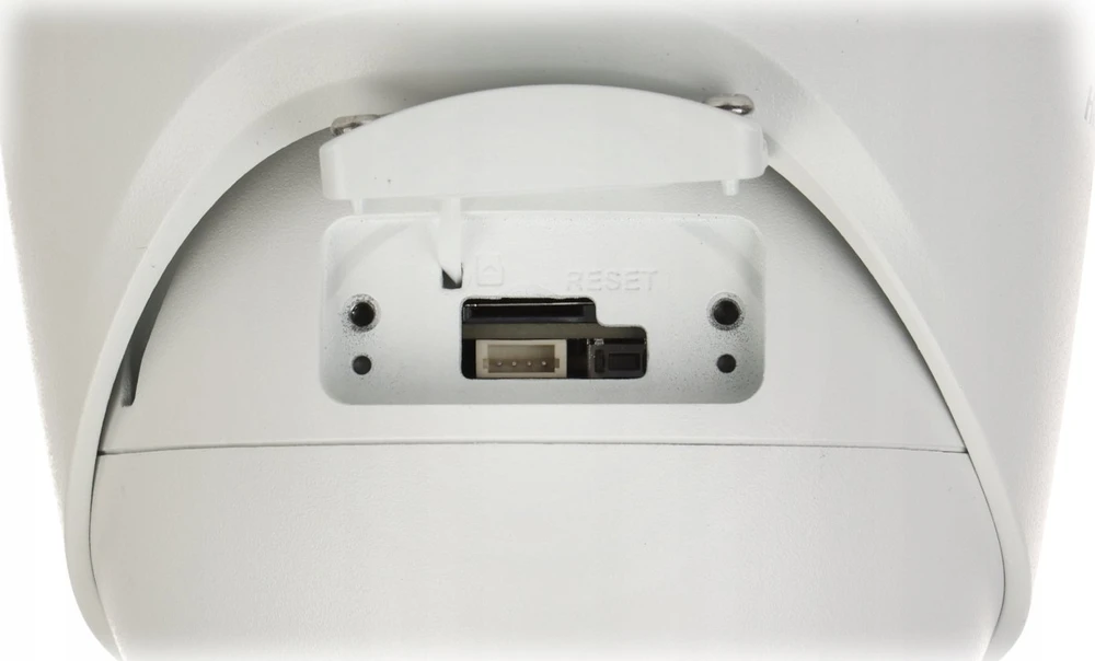 Hikvision kupolas DS-2CD2347G2H-LIUeF F4 (balta, 4 MP, 30 m. IR; 30 m. LED, hibridinė šviesa)