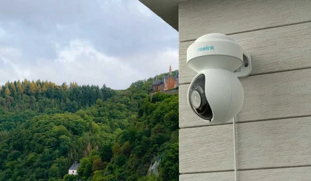 Tinklo kamera Reolink E1 Outdoor 124.46 CHF