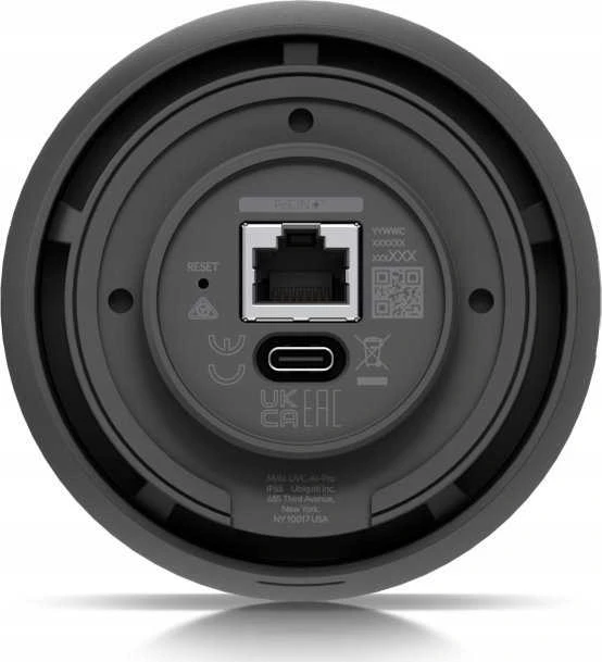 UBIQUITI AI PRO Juodas 4K POE kamera, skirta naudoti viduje ir lauke, su 3 kartų optiniu priartinimu, didelio nuotolio infraraudonųjų spindulių naktiniu matymu ir patobulintomis dirbtinio intelekto aptikimo galimybėmis.