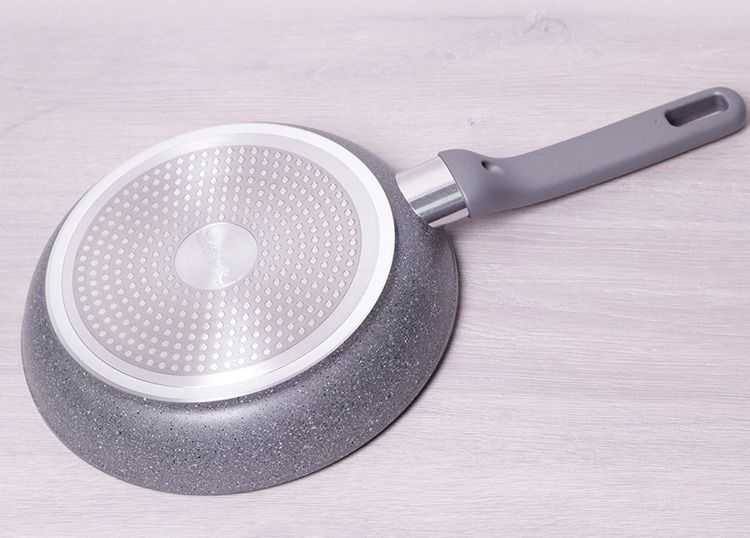 Kamille keptuvė 26cm