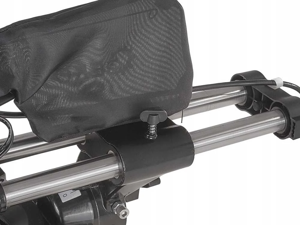 Kampinis pjūklas Geko Kampinis pjūklas su padavimu 1700 W 210 mm (1)