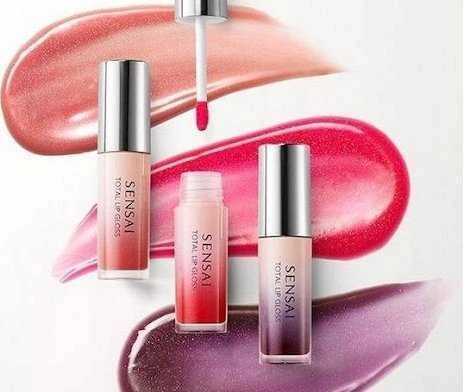 Lūpų blizgis Sensai Total Lūpų blizgis In Colours 01 Akatsuki Juodas 4,5ml