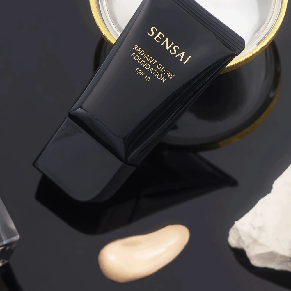 Makiažo pagrindas Sensai Radiant Glow Foundation SPF10, 30 ml, spalva: 103 Sand Beige