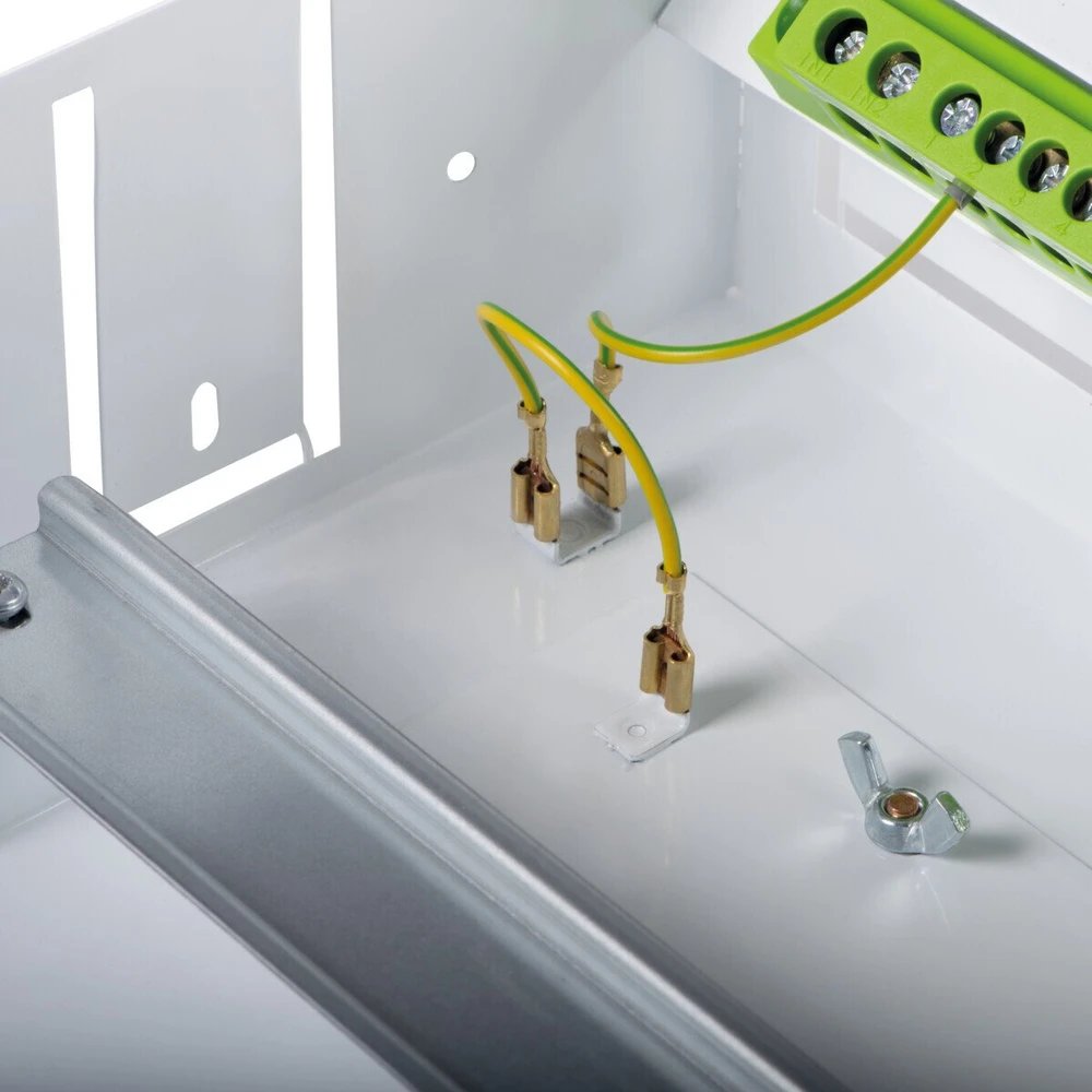Kanlux 35682 Metalinis modulinis skirstomasis įrenginys 4x12, įleidžiamas IP30 N+PE I klasė, baltos durys KP-DB-I-MF-412 balta 35682
