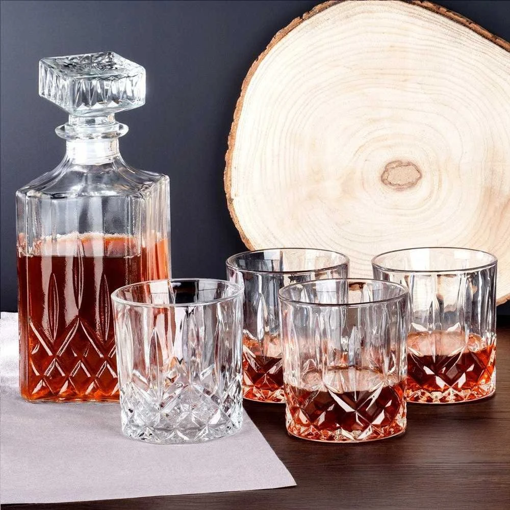 Stiklinis grafinas su keturiomis stiklinėmis Vilde 900 ml + 4x300 ml
