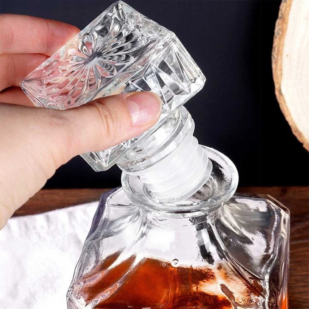 Stiklinis grafinas su keturiomis stiklinėmis Vilde 900 ml + 4x300 ml