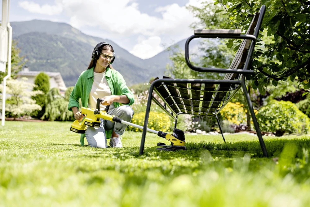 Akumuliatorinė žoliapjovė Karcher LTR 3-18 Dual Baterija Set; 2x18 V; 2x2,0 Ah akum.