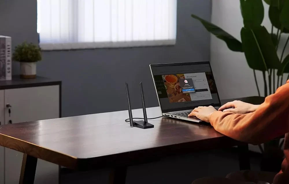 Karta jungiama į tinklą Ugreen 75917 USB-C Wi-Fi 6E