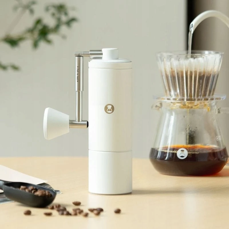 „Timemore Chestnut C5 PRO“ rankinis kavamalė – su įdaru, baltas