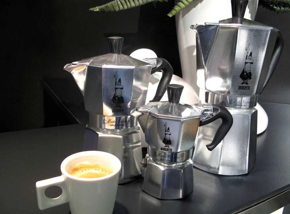 Moka kavinukas Bialetti Moka Express 9-cup