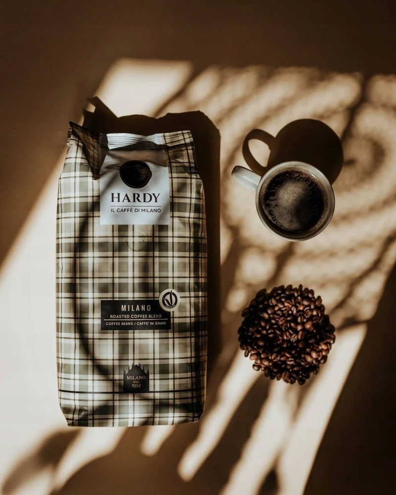 Skrudinta kava pupelėse Hardy Kawa ziarnista Milano 1kg