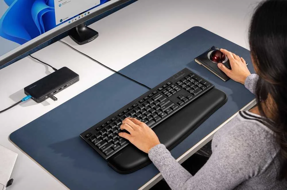 „Kensington“ – EQ KB100S PN laidinė klaviatūra (juoda)