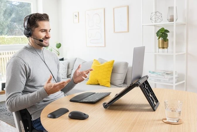 Kensington - EQ EasyRiserS nešiojamojo kompiuterio stovas (juodas)