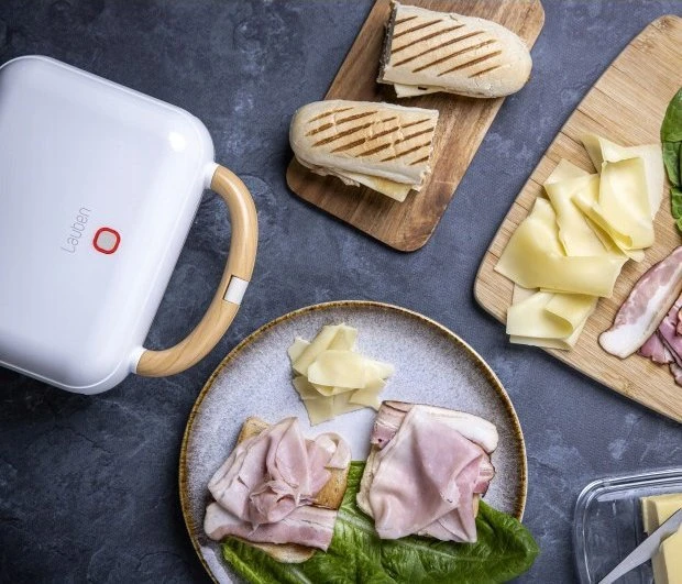 Lauben 3-in-1 900W Sandwich Maker