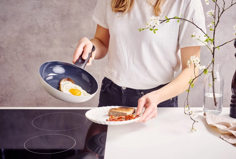 Keptuvė Brabantia Keptuvė do pieczenia Indu+ 20 cm Non-Stick Light Pilkas
