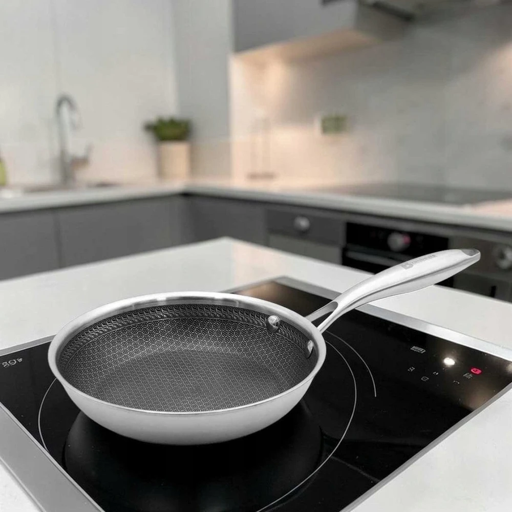 Keptuvė Brunbeste Plieninė keptuvė su dangčiu indukcinė NON-STICK korio raštas 30CM BRUNBESTE BB-5557