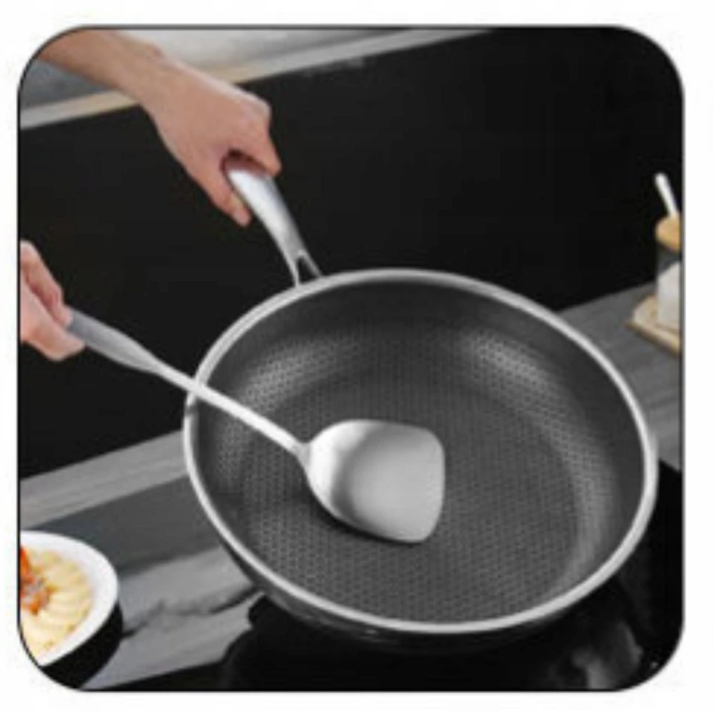 Brunbeste keptuvė PLIENINĖ 22 cm SU MEDAUS KORIO DANGU 5549