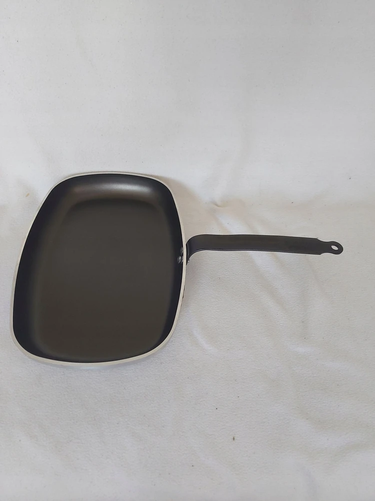 De Buyer CHOC 38 cm neprideganti žuvies keptuvė