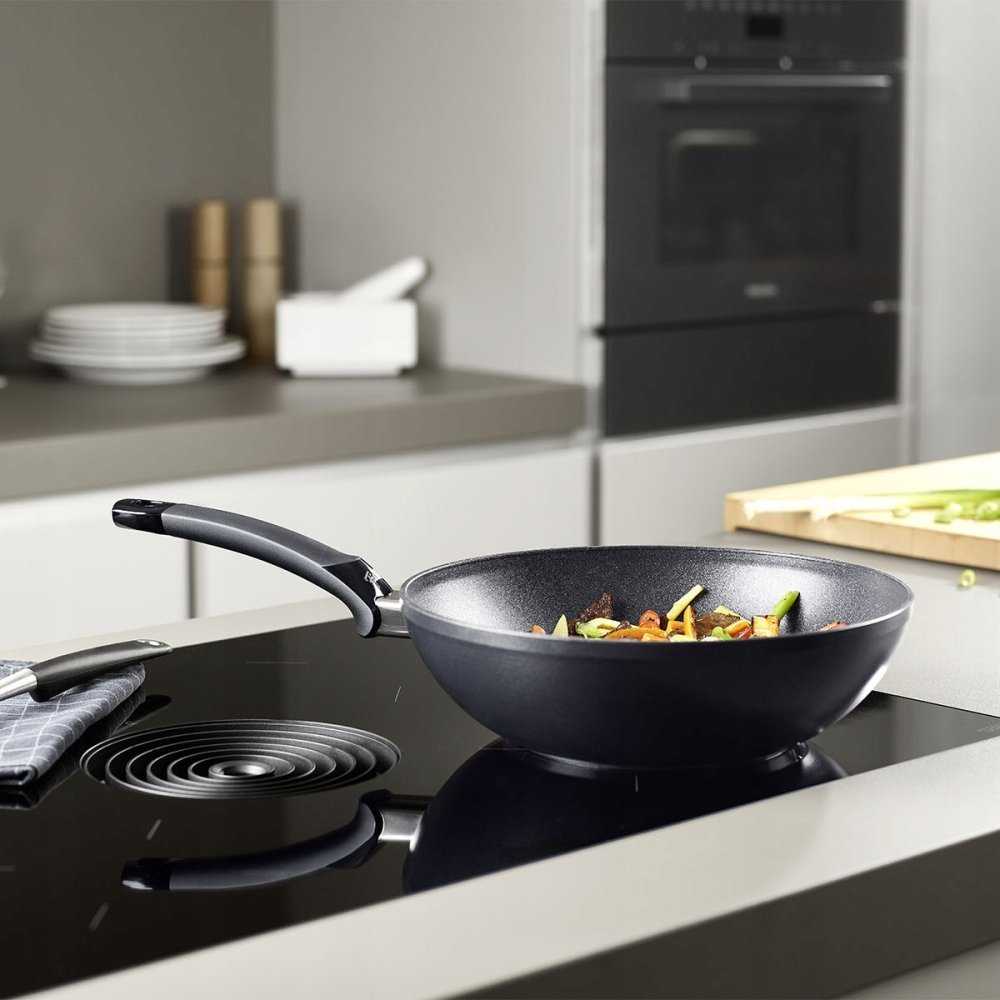 Keptuvė Fissler Adamant Wok 28cm