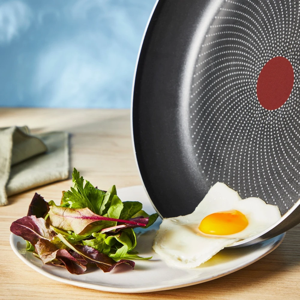 TEFAL keptuvė | H0560742 | Kepimui | Skersmuo 30 cm | Tinka indukcinei kaitlentei | Fiksuota rankena | Juodas