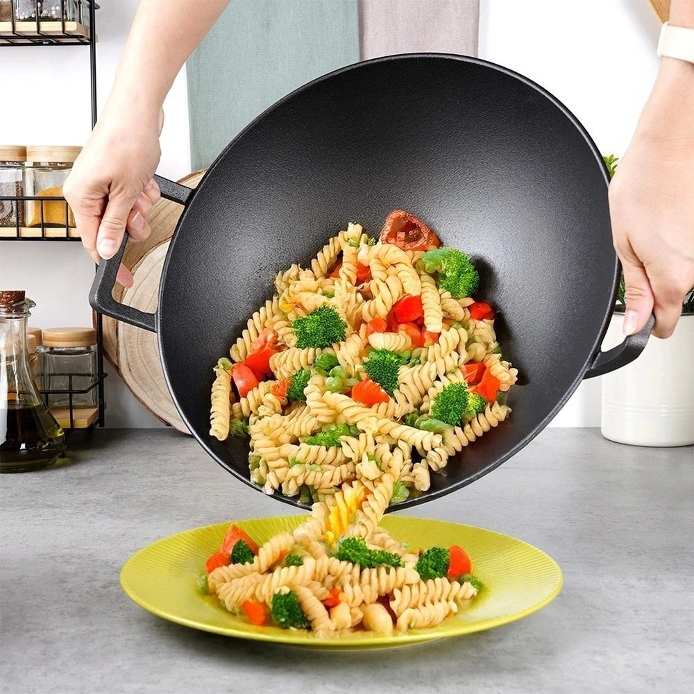 Ketaus wok keptuvė Vilde Cast Line 32 cm, juoda