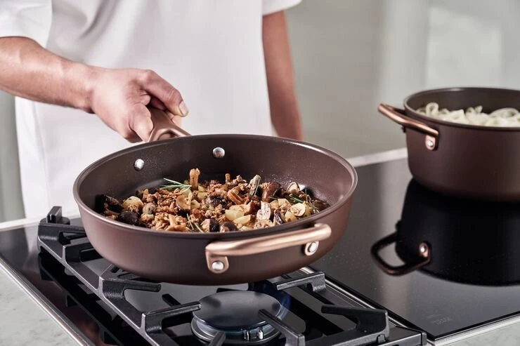 Keptuvė Zwilling ZWILLING Milano troškinimo keptuvė su stiklu dangčiu 28 cm, ruda