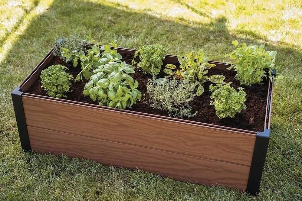 Obrzeże Keter klevo sodo apvadas, plastikinis, rudas, matmenys 106x50x32, atsparus oro sąlygoms, 249297