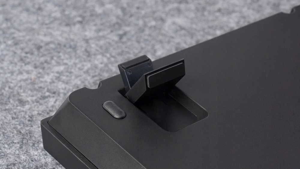 Keychron K10 Max Wireless (K10M-H1) - US išdėstymas - Hot-Swappable Super Raudona Switches - Juodas (Juoda) Mechaninė Belaidė Žaidimų Klaviatūra