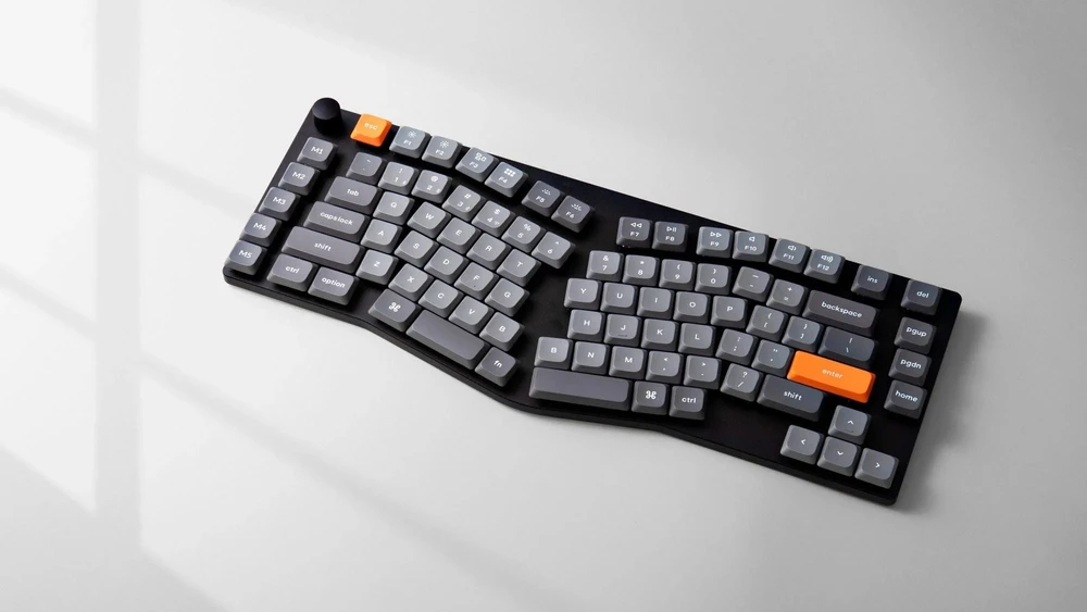 Keychron K15 Max Led Raudona Switch Wireless Low Profile Klaviatūra (Juodas) [K15M-A1].