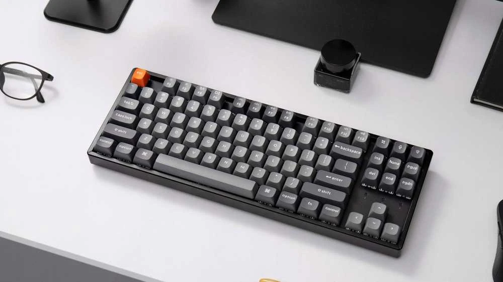 Klaviatūra Keychron K8M-J3 80% TKL rudas jungiklis