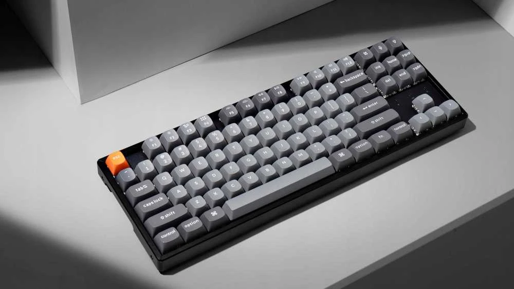 Keychron K8 Max QMK/VIA Wireless RGB – US išdėstymas – Hot-Swappable Super Raudona (K8M-H1) Belaidė Žaidimų Klaviatūra