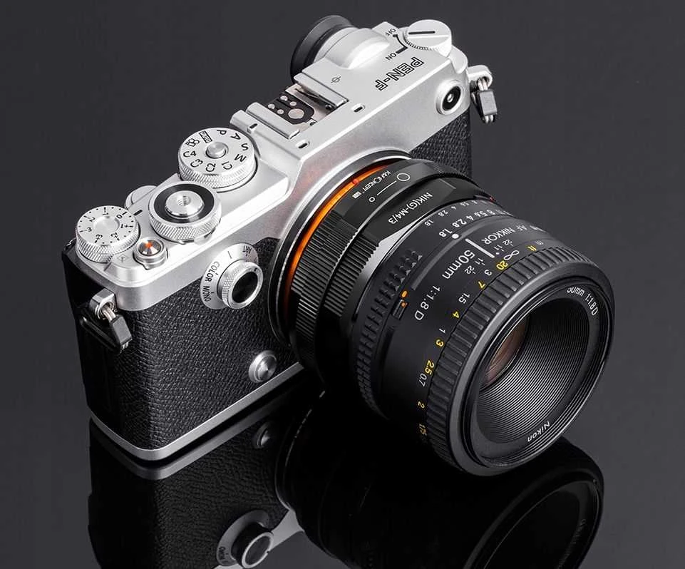 K&F Concept adapteris uždėtas ant Olympus PEN-F su Nikon objektyvu
