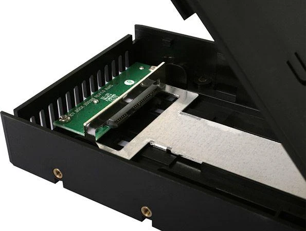 Nezatříděno Kištukinis Icy Dock 3.5 "2,5" SATA HDD & SSD EZKonvertuoti disko (MB882SP- 1S- 1B)