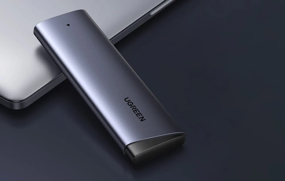 Ugreen CM767 M.2 NVMe PCIe SSD Disk Dėklas - sidabro spalvos