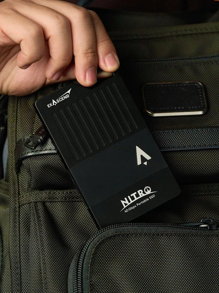 Išorinis kietasis diskas SSD ExAscend Nitro Portable 2TB (EXU4M6N02TP0B)